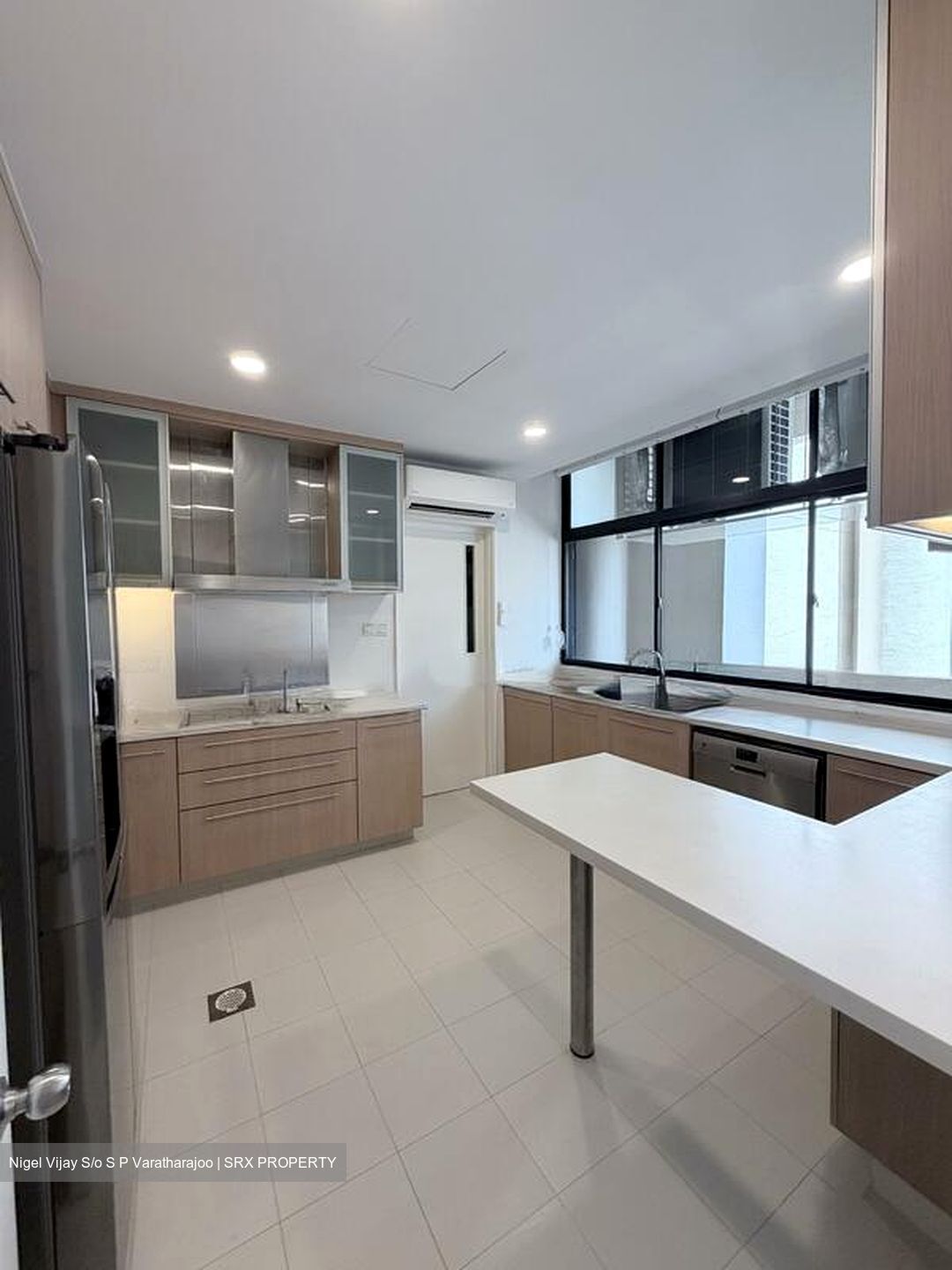 The Colonnade (D10), Condominium #519854021